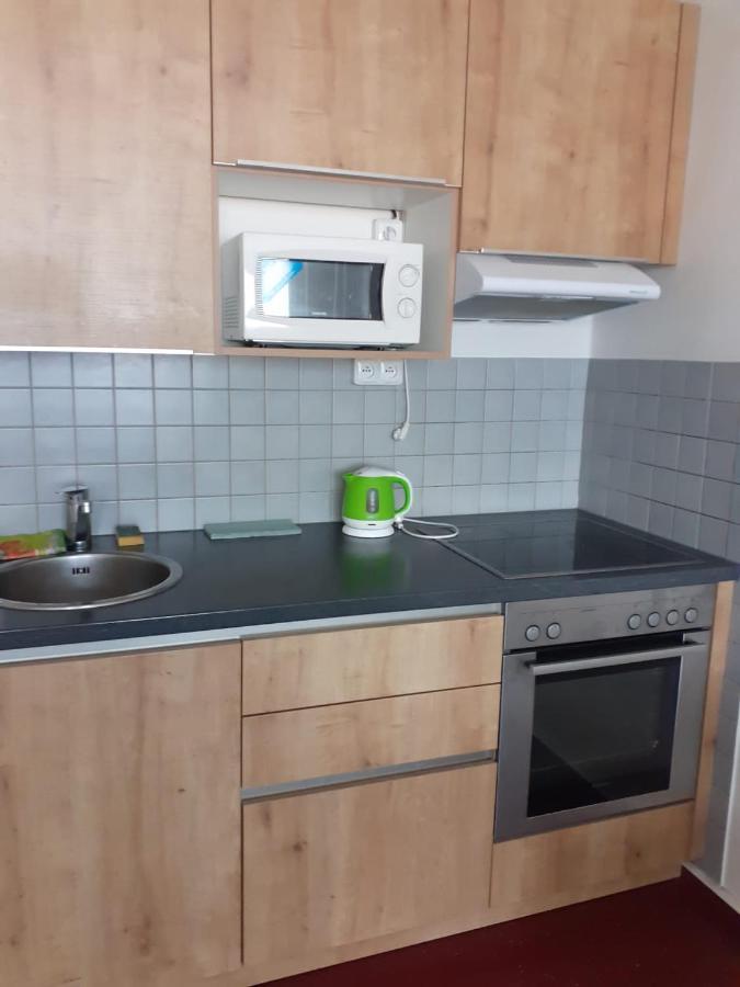Km House Cerny Most Hostel Praga Zewnętrze zdjęcie