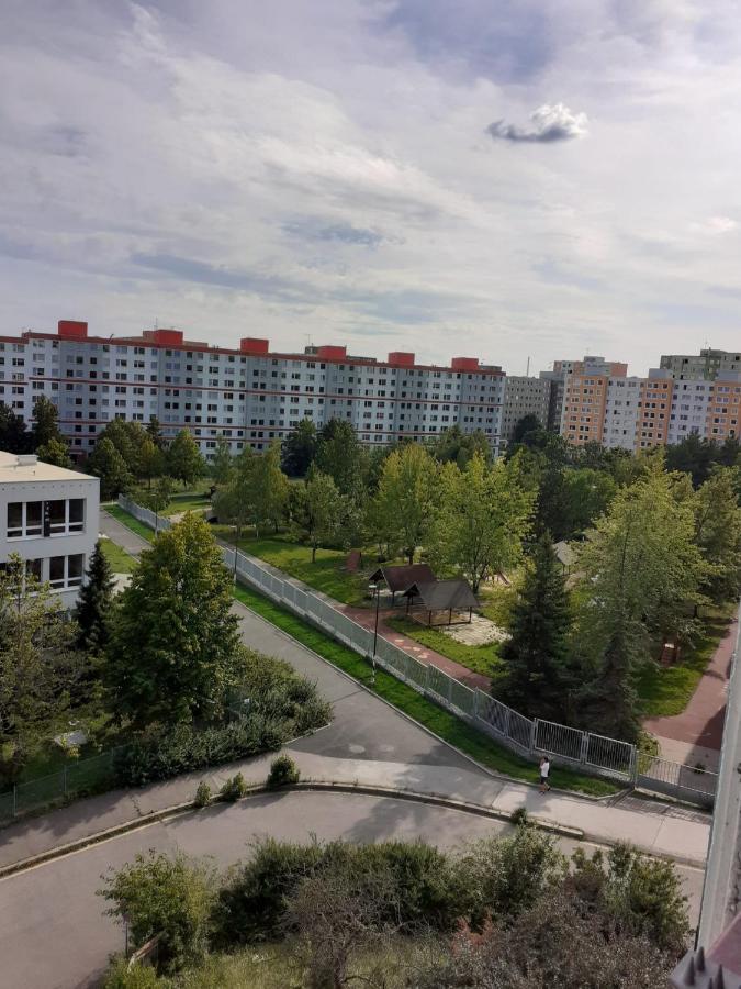 Km House Cerny Most Hostel Praga Zewnętrze zdjęcie