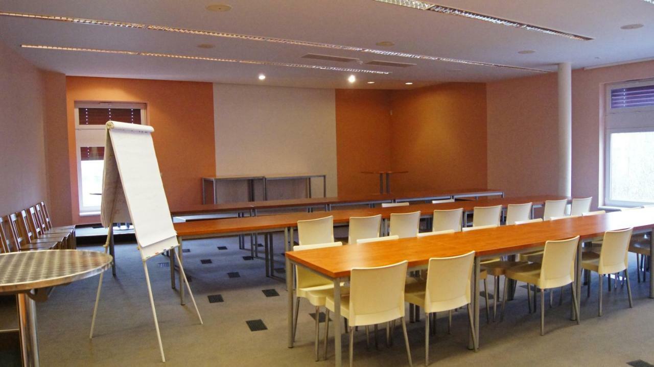 Km House Cerny Most Hostel Praga Zewnętrze zdjęcie