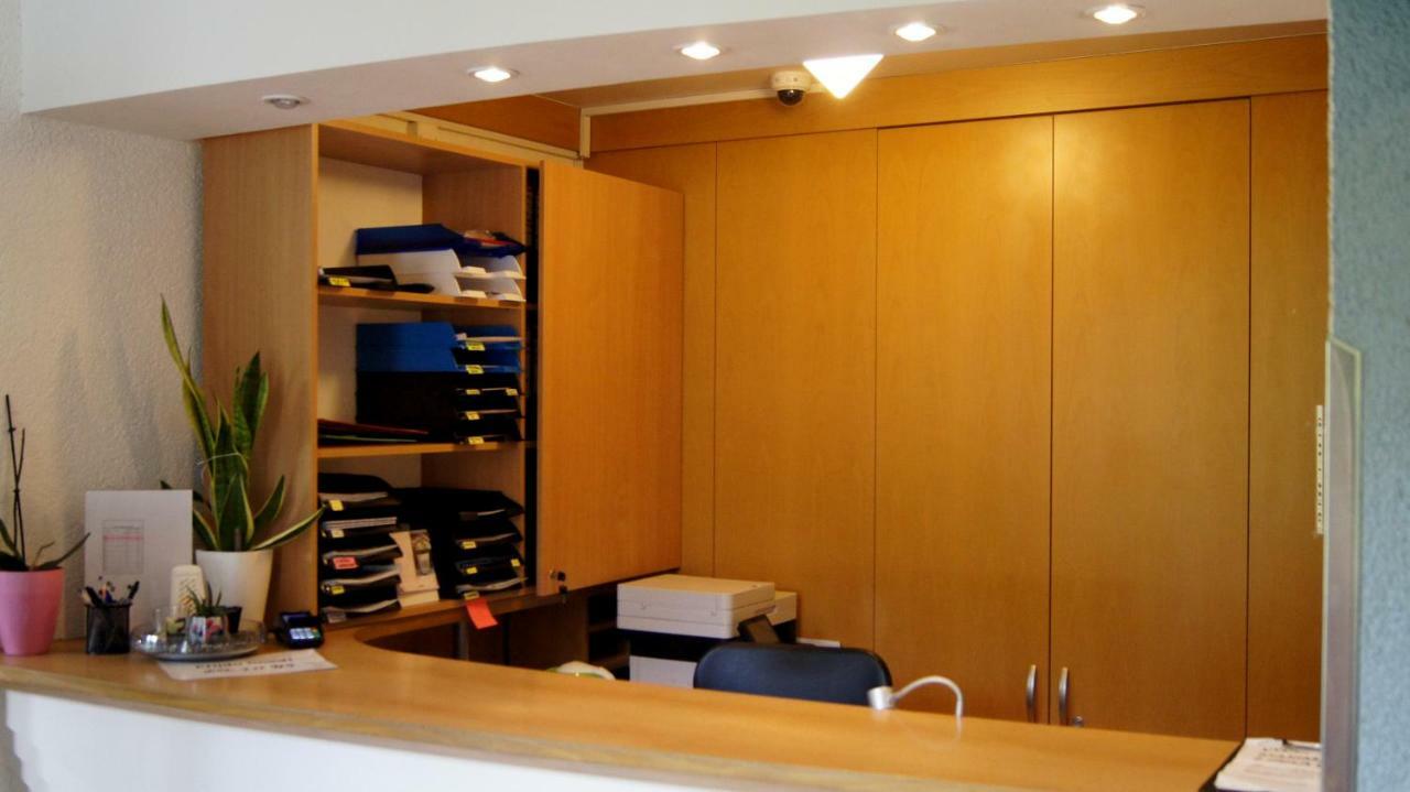 Km House Cerny Most Hostel Praga Zewnętrze zdjęcie