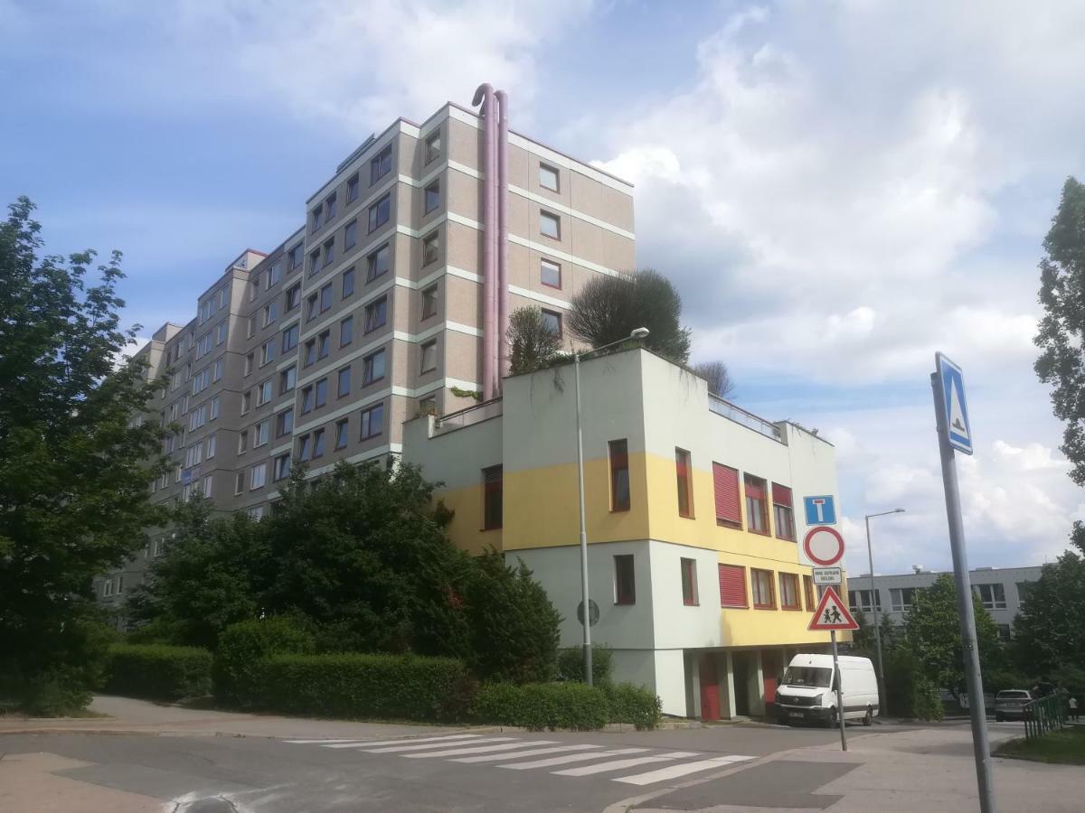 Km House Cerny Most Hostel Praga Zewnętrze zdjęcie