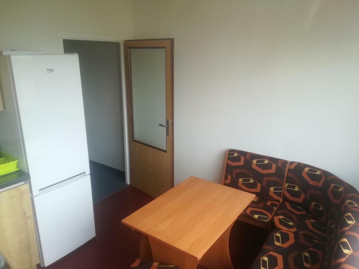 Km House Cerny Most Hostel Praga Zewnętrze zdjęcie