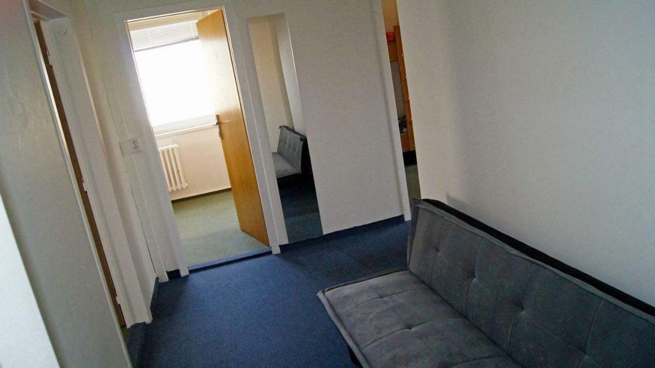 Km House Cerny Most Hostel Praga Zewnętrze zdjęcie