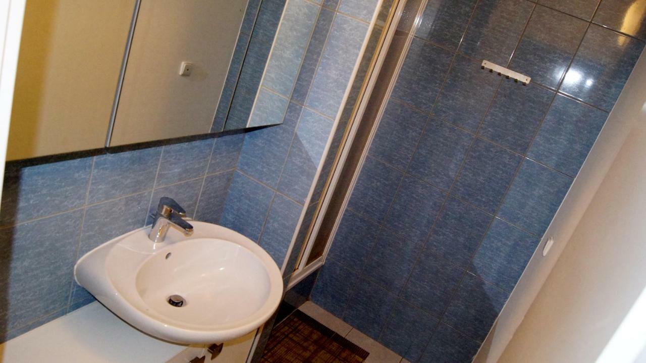 Km House Cerny Most Hostel Praga Zewnętrze zdjęcie