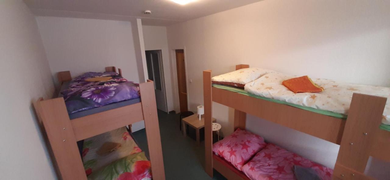 Km House Cerny Most Hostel Praga Zewnętrze zdjęcie