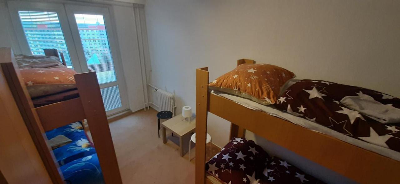 Km House Cerny Most Hostel Praga Zewnętrze zdjęcie